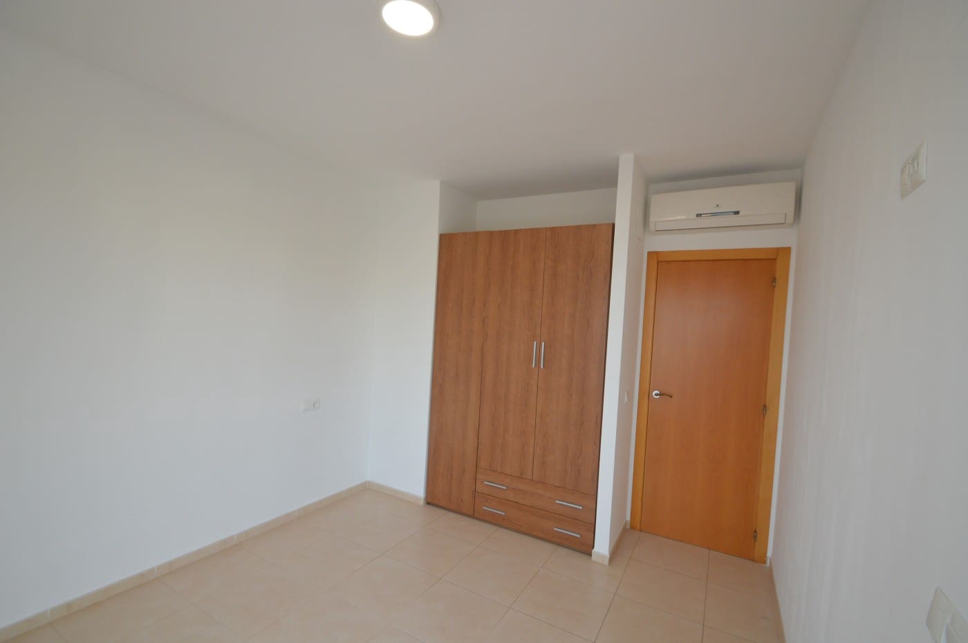 4 chambre Villa/Maison à vendre à Vinaros avec garage - 265 000 € (Ref: 9148096)