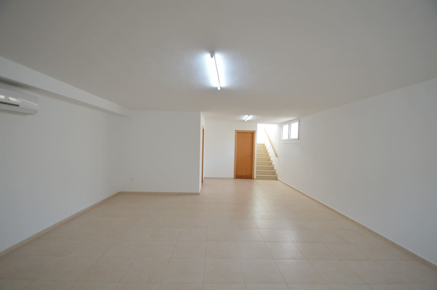 4 chambre Villa/Maison à vendre à Vinaros avec garage - 265 000 € (Ref: 9148096)