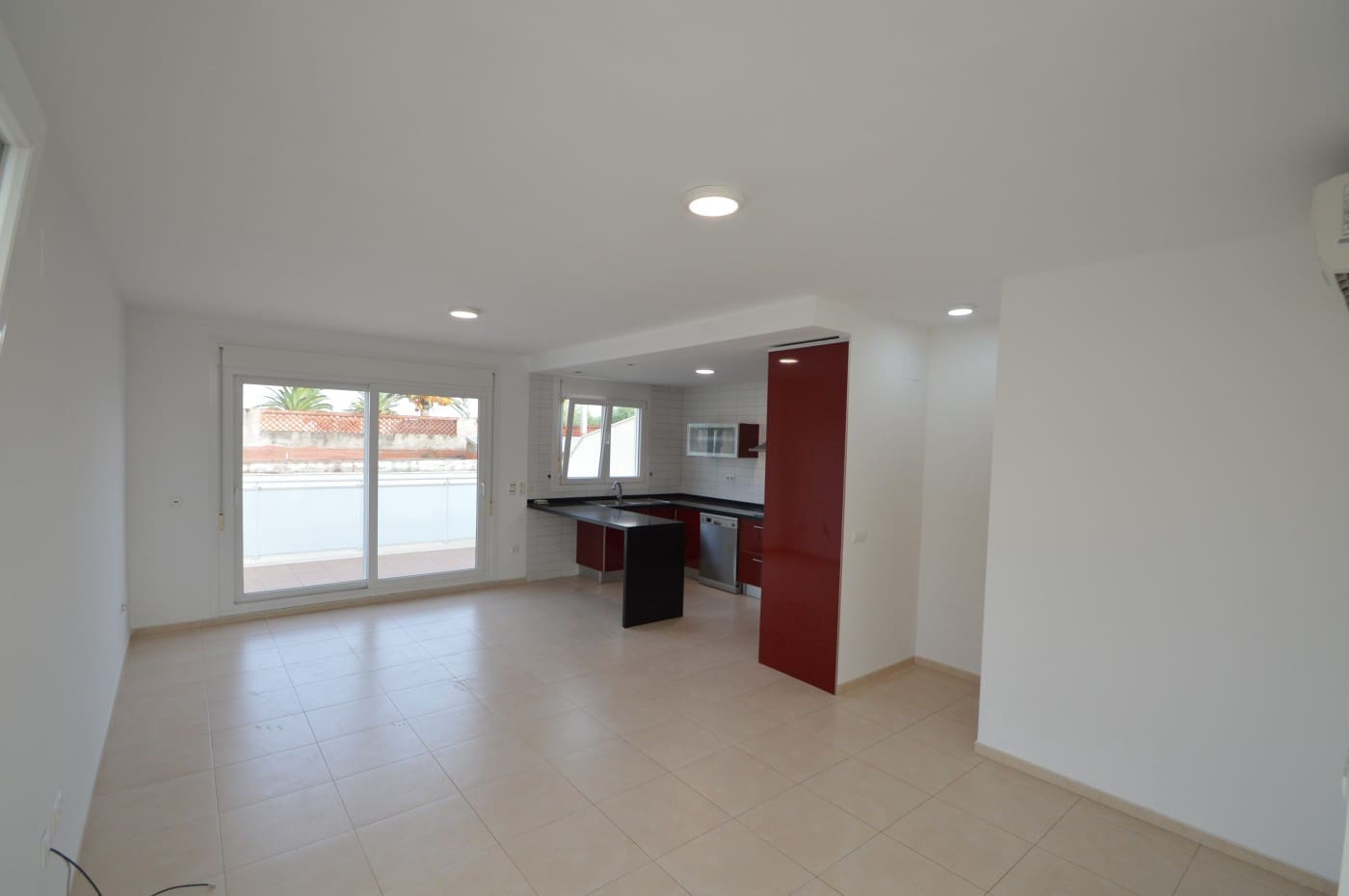 4 chambre Villa/Maison à vendre à Vinaros avec garage - 265 000 € (Ref: 9148096)