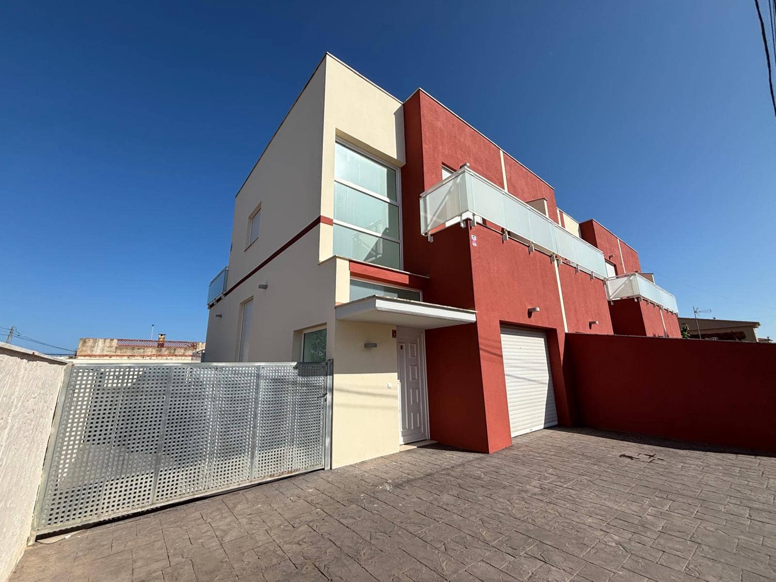 4 chambre Villa/Maison à vendre à Vinaros avec garage - 265 000 € (Ref: 9148096)