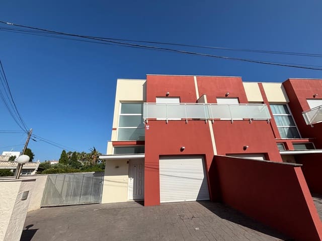 4 soveværelse Villa til salg i Vinaròs med garage - € 265.000 (Ref: 9148096)