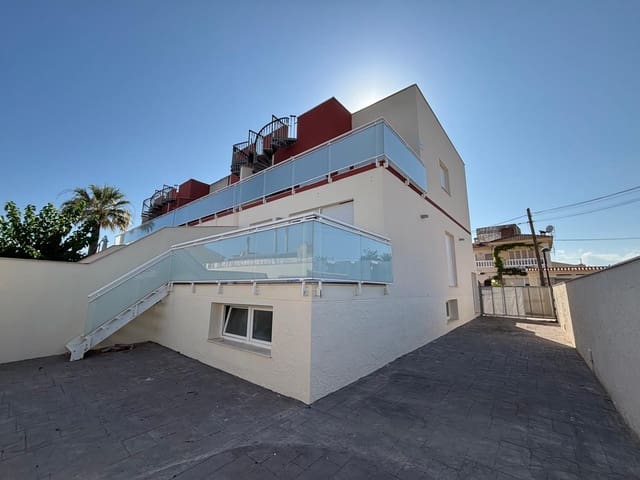 4 soveværelse Villa til salg i Vinaròs med garage - € 265.000 (Ref: 9148096)