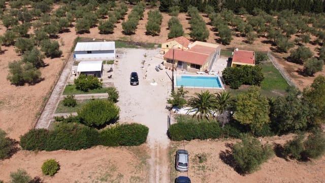 3 soverom Finca/Herregård til salgs i Ulldecona med svømmebasseng garasje - € 365 000 (Ref: 9184318)