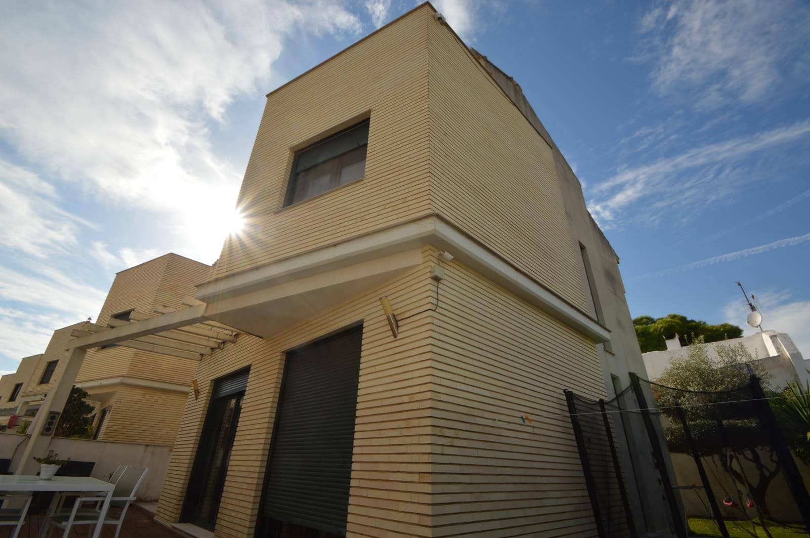 4 soverom Villa til salgs i Vinaros med garasje - € 380 000 (Ref: 9278469)