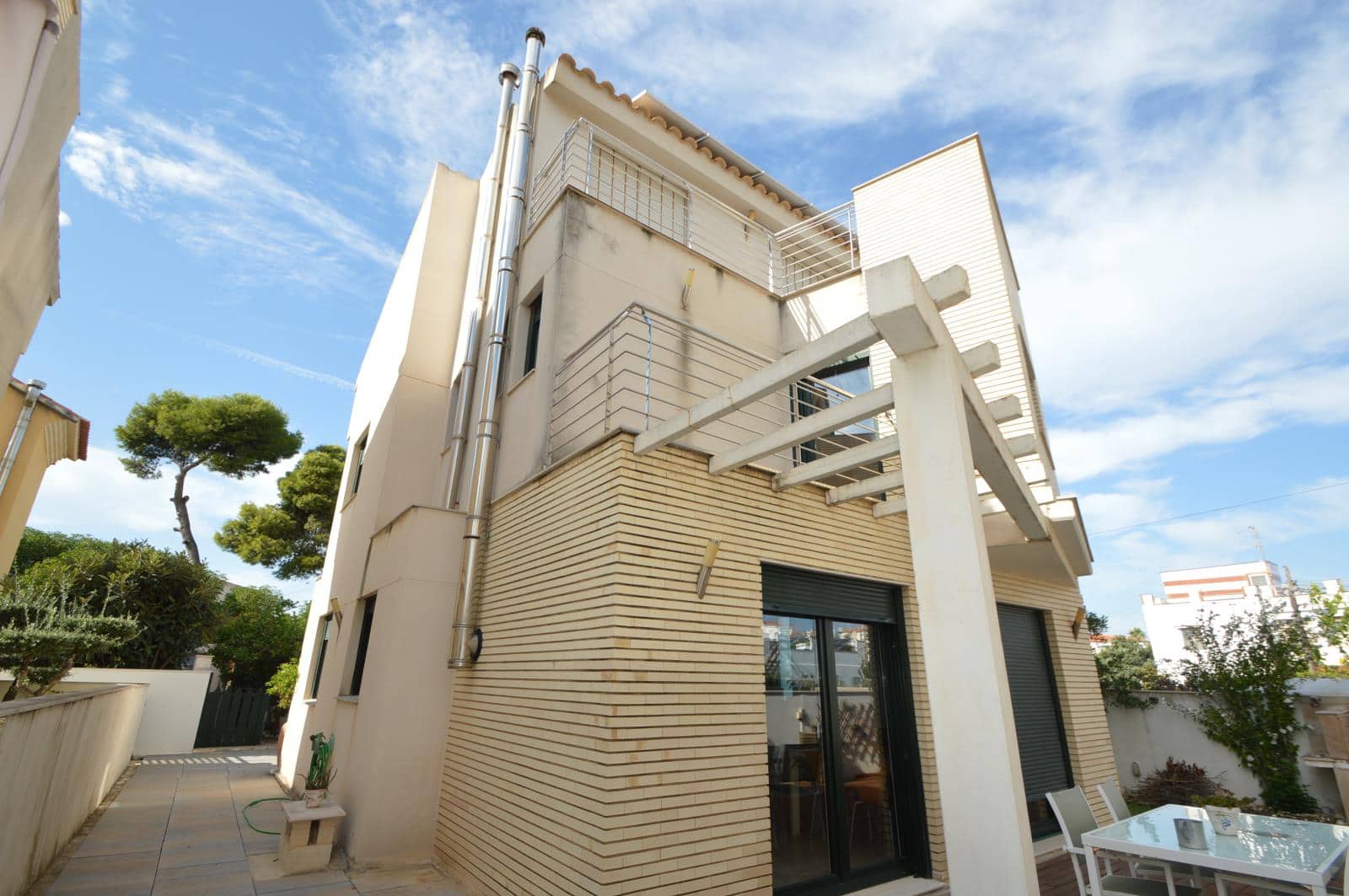 4 soverom Villa til salgs i Vinaros med garasje - € 380 000 (Ref: 9278469)