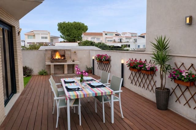 4 soverom Villa til salgs i Vinaròs med garasje - € 380 000 (Ref: 9278469)