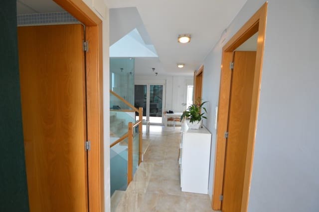 4 soverom Villa til salgs i Vinaròs med garasje - € 369 000 (Ref: 9278469)