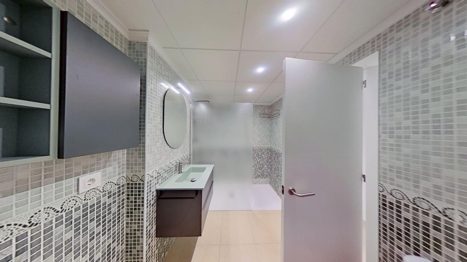 2 makuuhuone Asunto myytävänä paikassa Vinaros mukana 
autotalli - 142 000 € (Ref: 9301511)