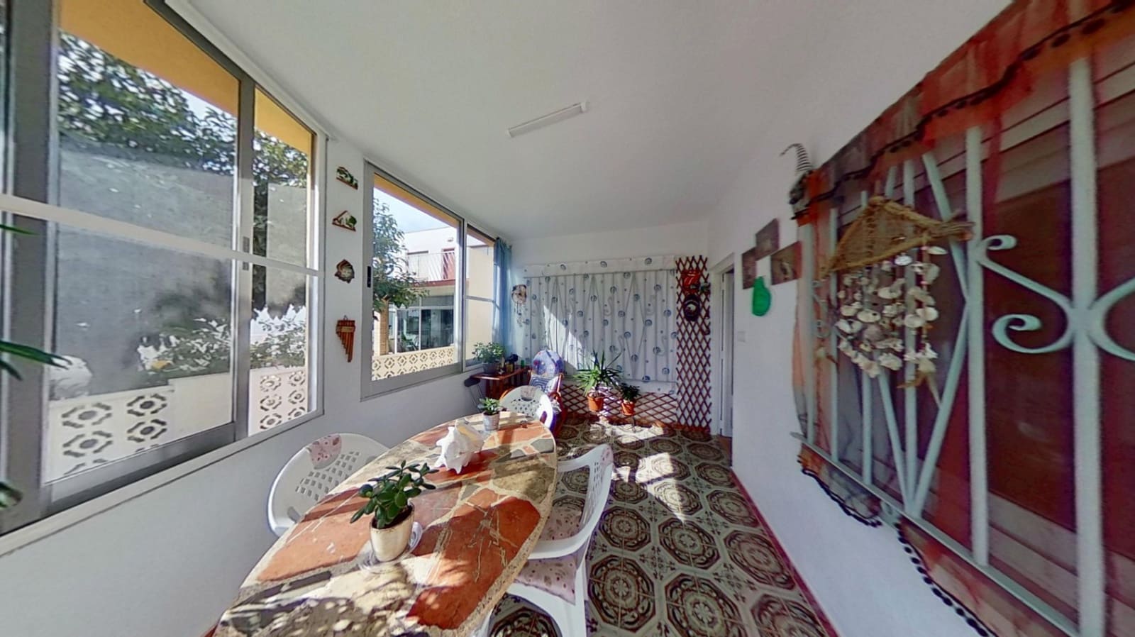 4 makuuhuone Huvila myytävänä paikassa Vinaros mukana 
autotalli - 279 000 € (Ref: 9340386)