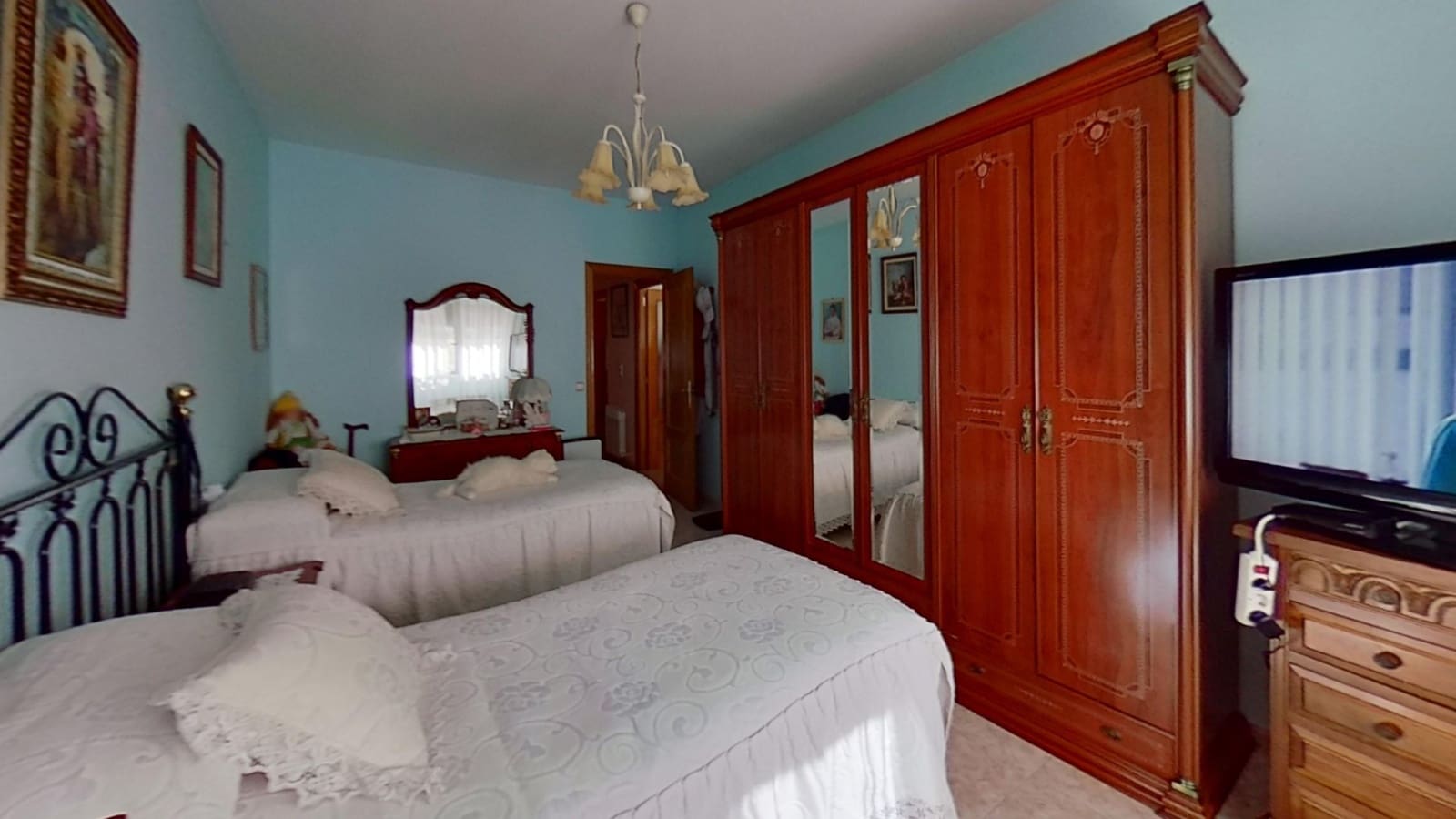 4 slaapkamer Rijtjeshuis te koop in Vinaros - € 320.000 (Ref: 9348666)