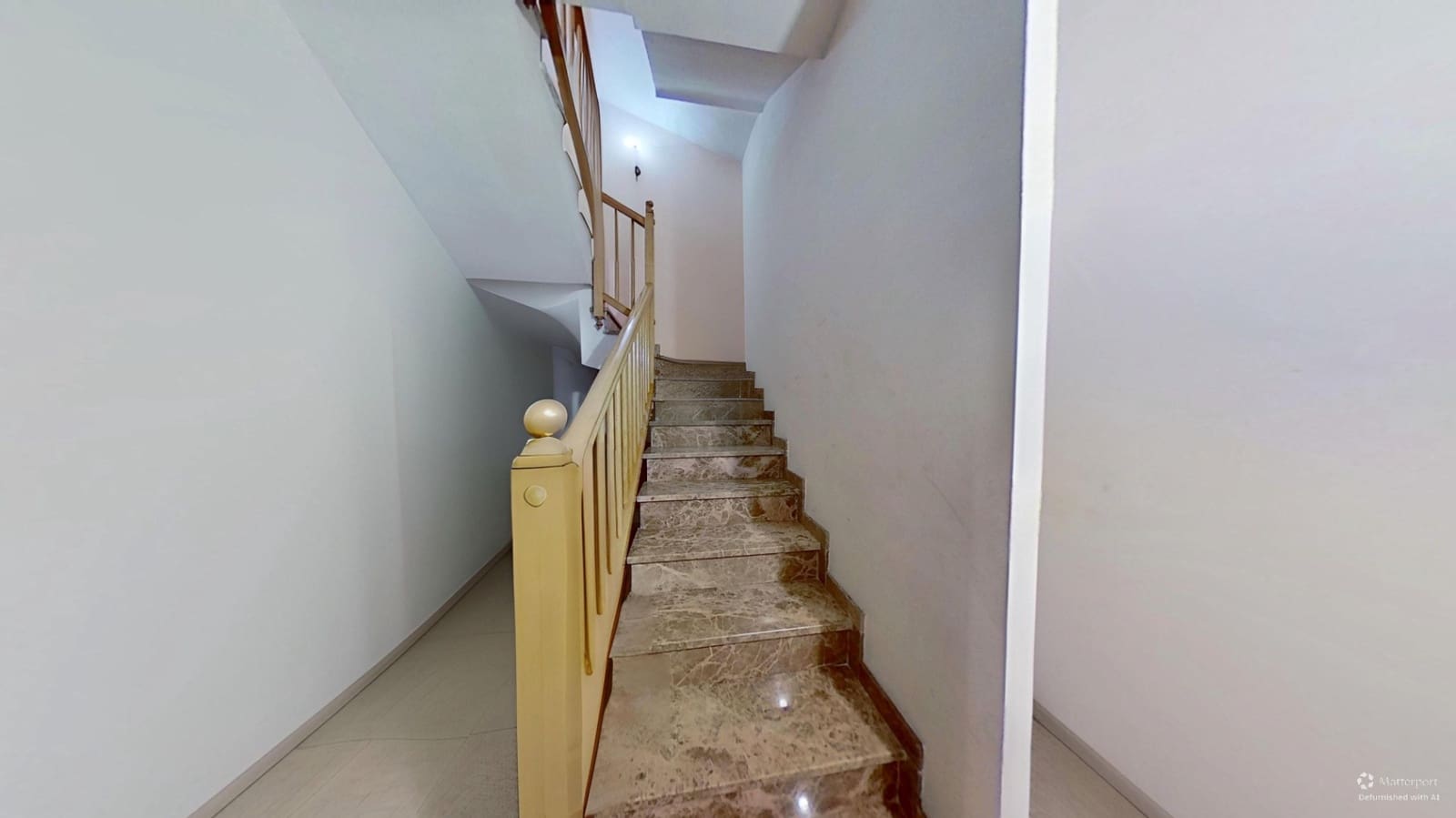 4 slaapkamer Rijtjeshuis te koop in Vinaros - € 320.000 (Ref: 9348666)