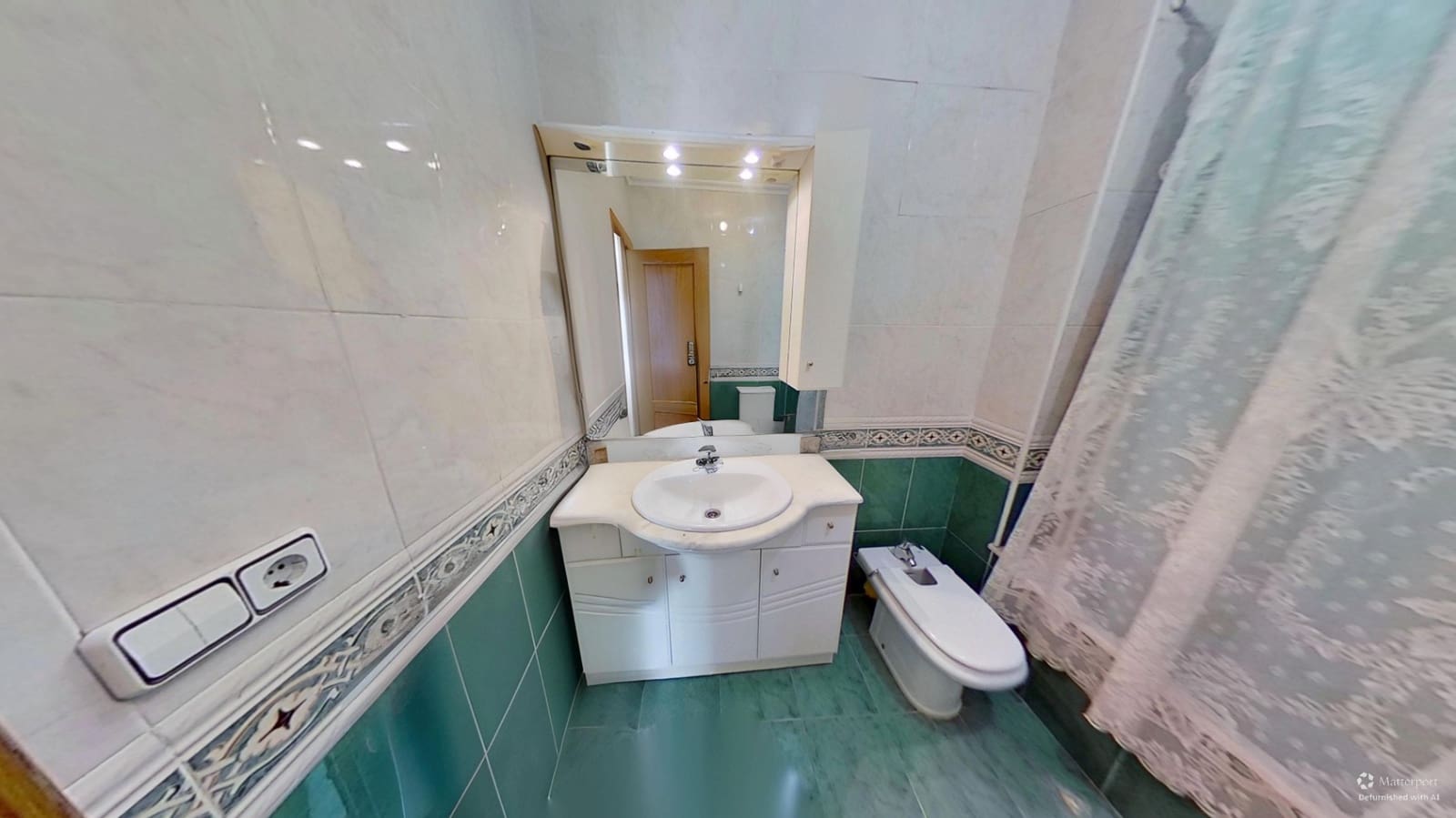 4 slaapkamer Rijtjeshuis te koop in Vinaros - € 320.000 (Ref: 9348666)