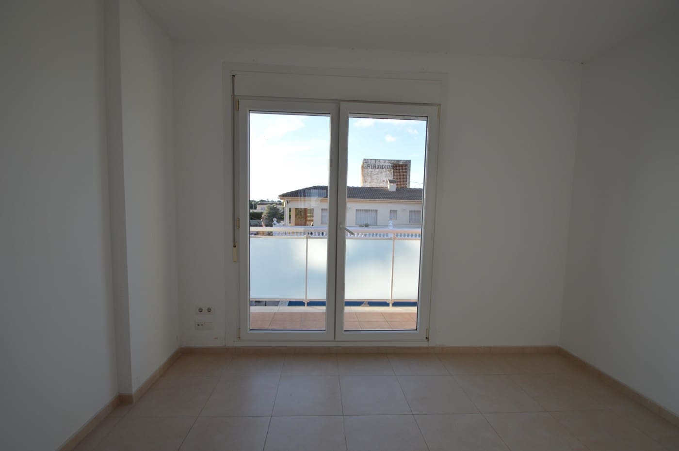 4 slaapkamer Villa te koop in Vinaros - € 245.000 (Ref: 9349999)