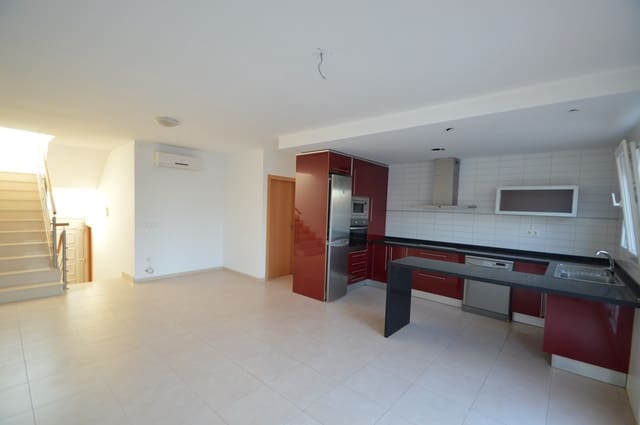 4 soveværelse Villa til salg i Vinaròs - € 245.000 (Ref: 9349999)