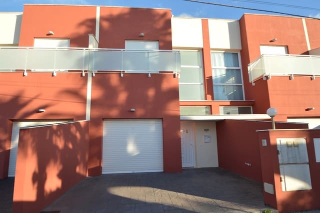 4 soveværelse Villa til salg i Vinaròs - € 245.000 (Ref: 9349999)