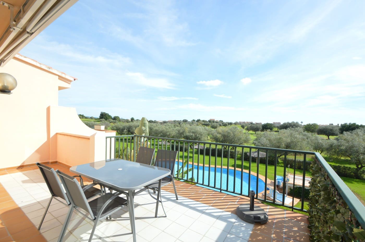 2 makuuhuone Huoneisto myytävänä paikassa Sant Jordi mukana uima-altaan 
autotalli - 135 000 € (Ref: 9354523)