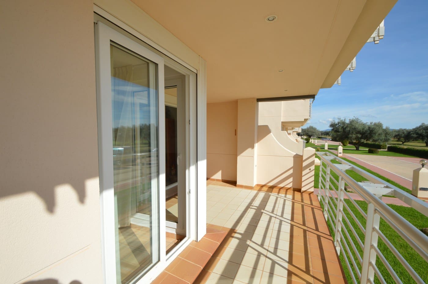 2 slaapkamer Appartement te koop in Sant Jordi met zwembad garage - € 125.000 (Ref: 9355323)