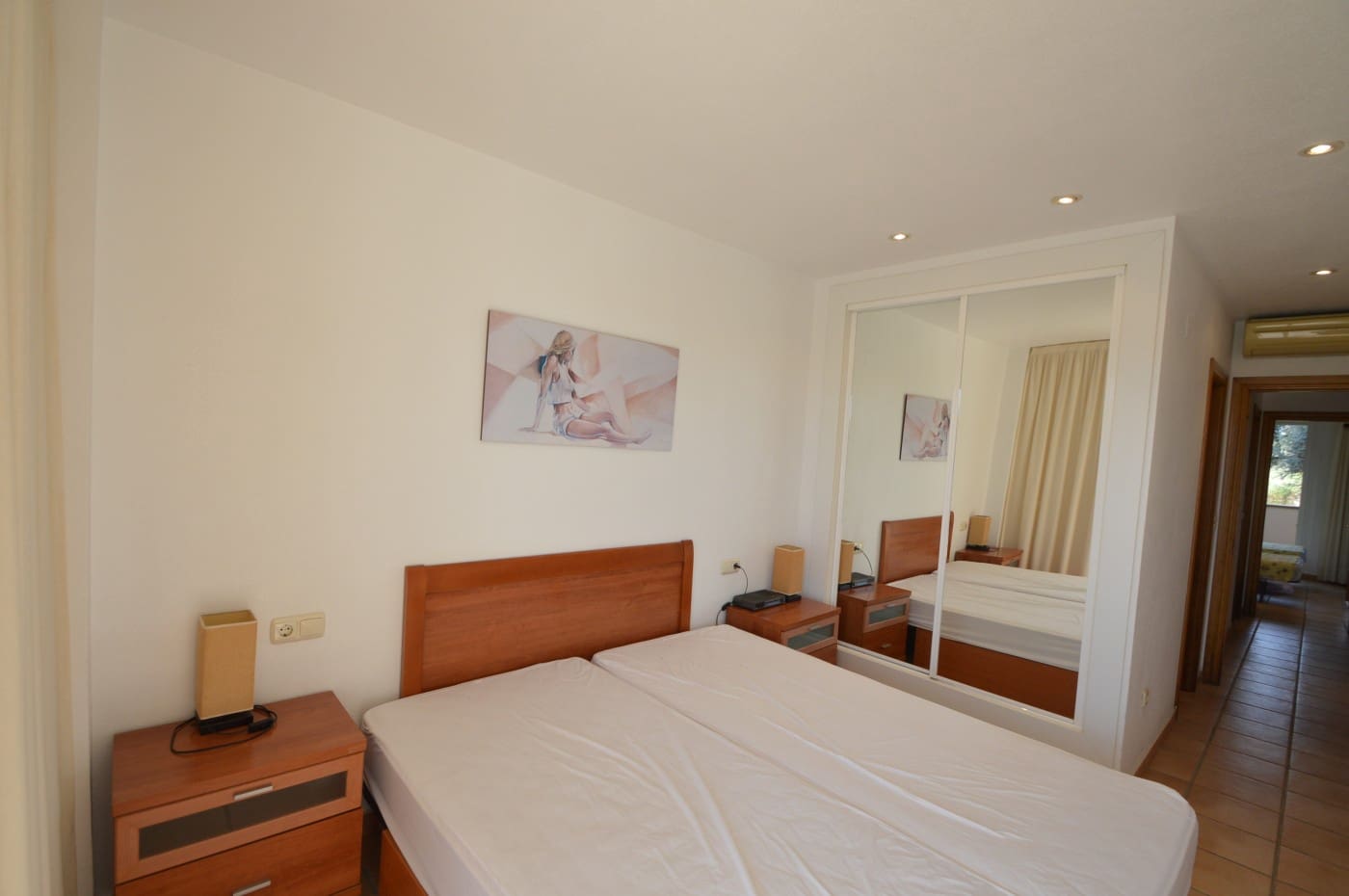 2 slaapkamer Appartement te koop in Sant Jordi met zwembad garage - € 125.000 (Ref: 9355323)