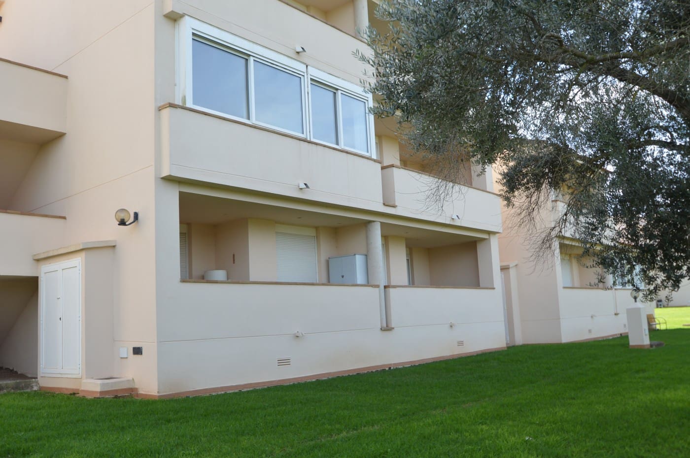 2 slaapkamer Appartement te koop in Sant Jordi met zwembad garage - € 125.000 (Ref: 9355323)