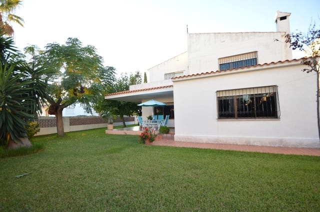 4 makuuhuone Huvila myytävänä paikassa Vinaròs mukana 
autotalli - 380 000 € (Ref: 9360242)