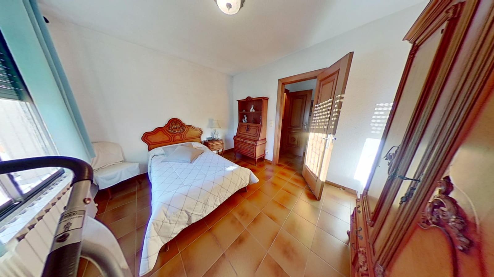 4 makuuhuone Huvila myytävänä paikassa Vinaros mukana 
autotalli - 380 000 € (Ref: 9360242)