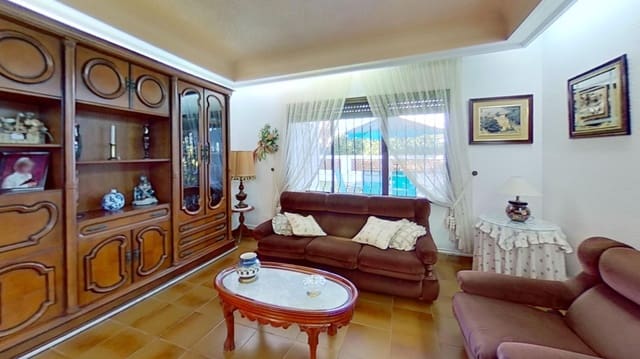 4 makuuhuone Huvila myytävänä paikassa Vinaròs mukana 
autotalli - 380 000 € (Ref: 9360242)