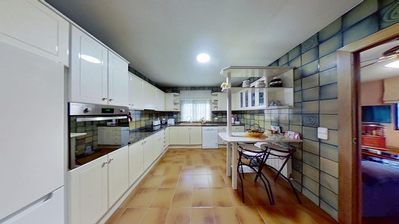 4 makuuhuone Huvila myytävänä paikassa Vinaros mukana 
autotalli - 380 000 € (Ref: 9360242)