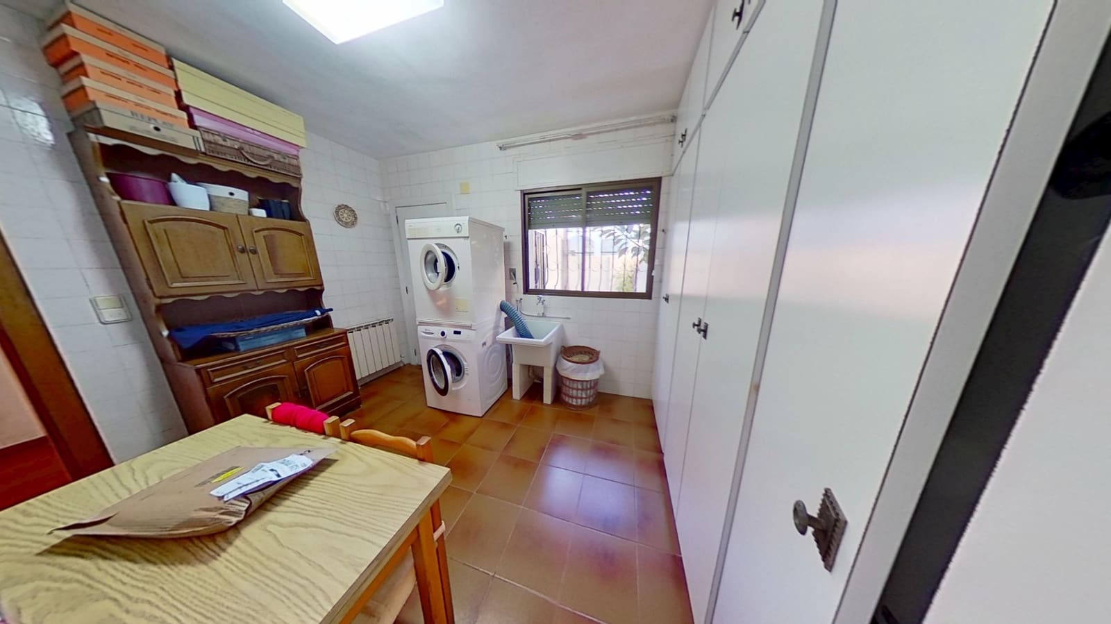 4 makuuhuone Huvila myytävänä paikassa Vinaros mukana 
autotalli - 380 000 € (Ref: 9360242)