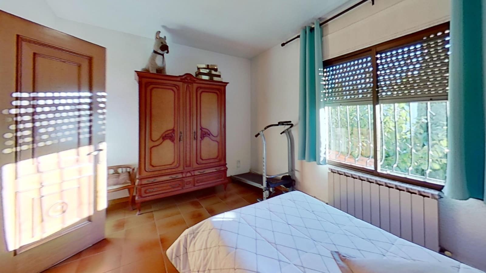 4 makuuhuone Huvila myytävänä paikassa Vinaros mukana 
autotalli - 380 000 € (Ref: 9360242)