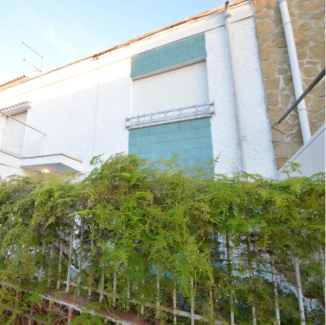 3 bedroom Terraced Villa for sale in Vinaros with garage - € 159,000 (Ref: 9361003)