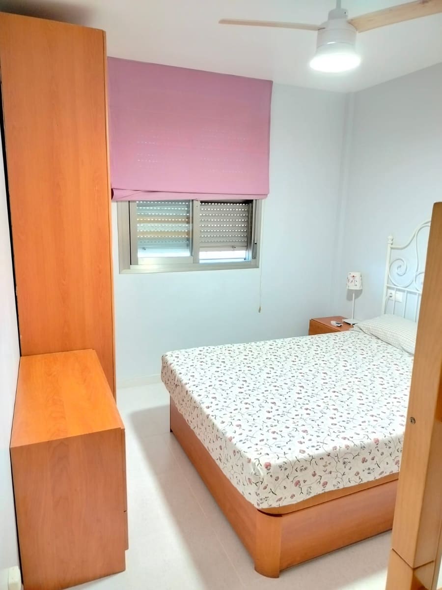 2 slaapkamer Appartement te huur in Vinaros met zwembad garage - € 650 (Ref: 9424100)