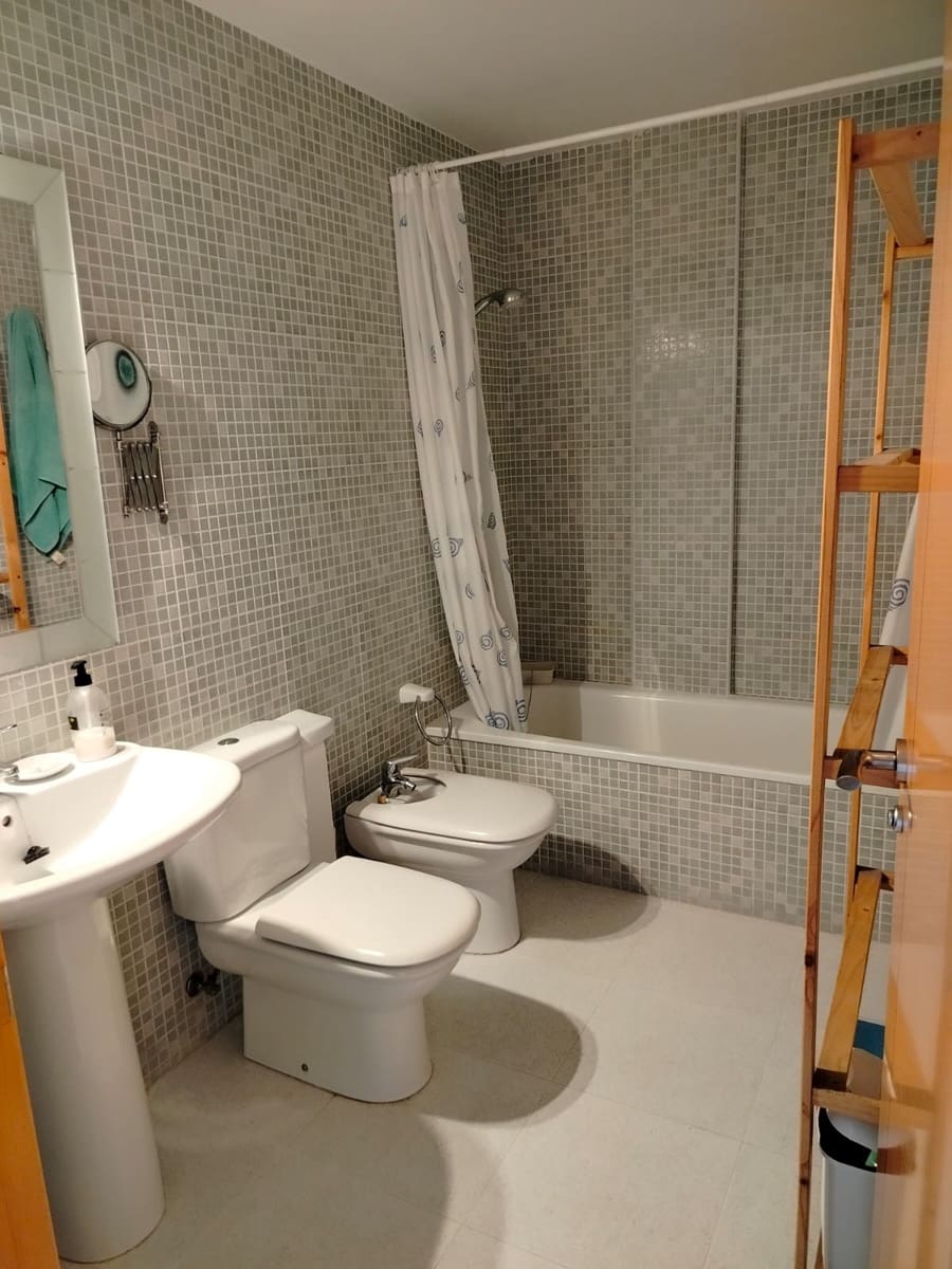 2 slaapkamer Appartement te huur in Vinaros met zwembad garage - € 650 (Ref: 9424100)