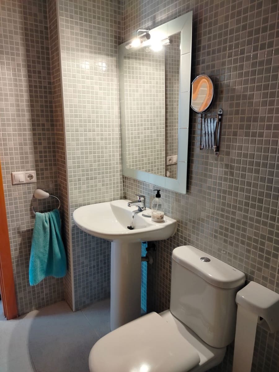 2 slaapkamer Appartement te huur in Vinaros met zwembad garage - € 650 (Ref: 9424100)