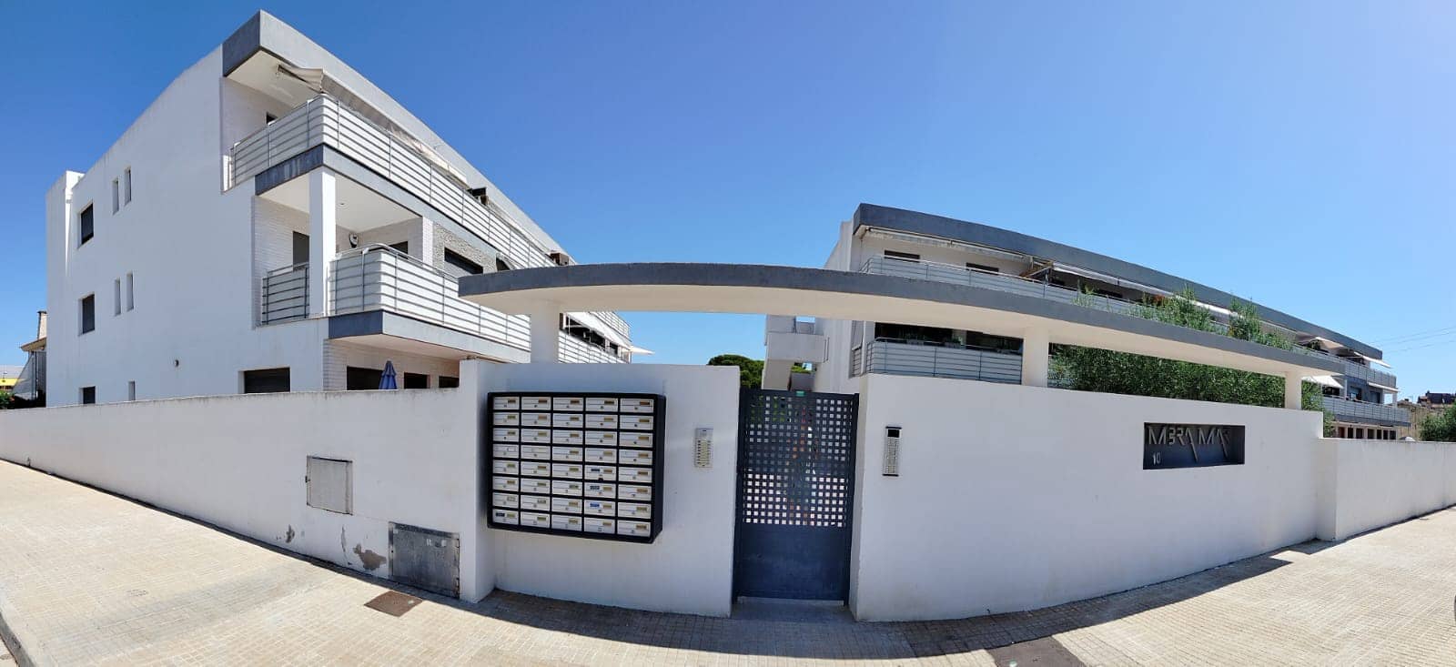 2 slaapkamer Appartement te huur in Vinaros met zwembad garage - € 650 (Ref: 9424100)