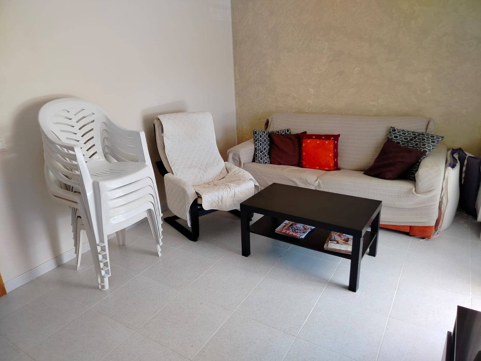 2 slaapkamer Appartement te huur in Vinaros met zwembad garage - € 650 (Ref: 9424100)