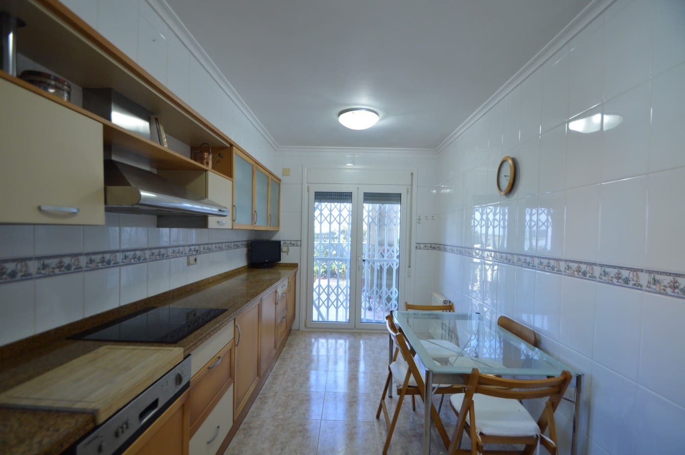 Chalet de 4 habitaciones en Vinaròs en venta con piscina garaje - 480.000 € (Ref: 9484977)