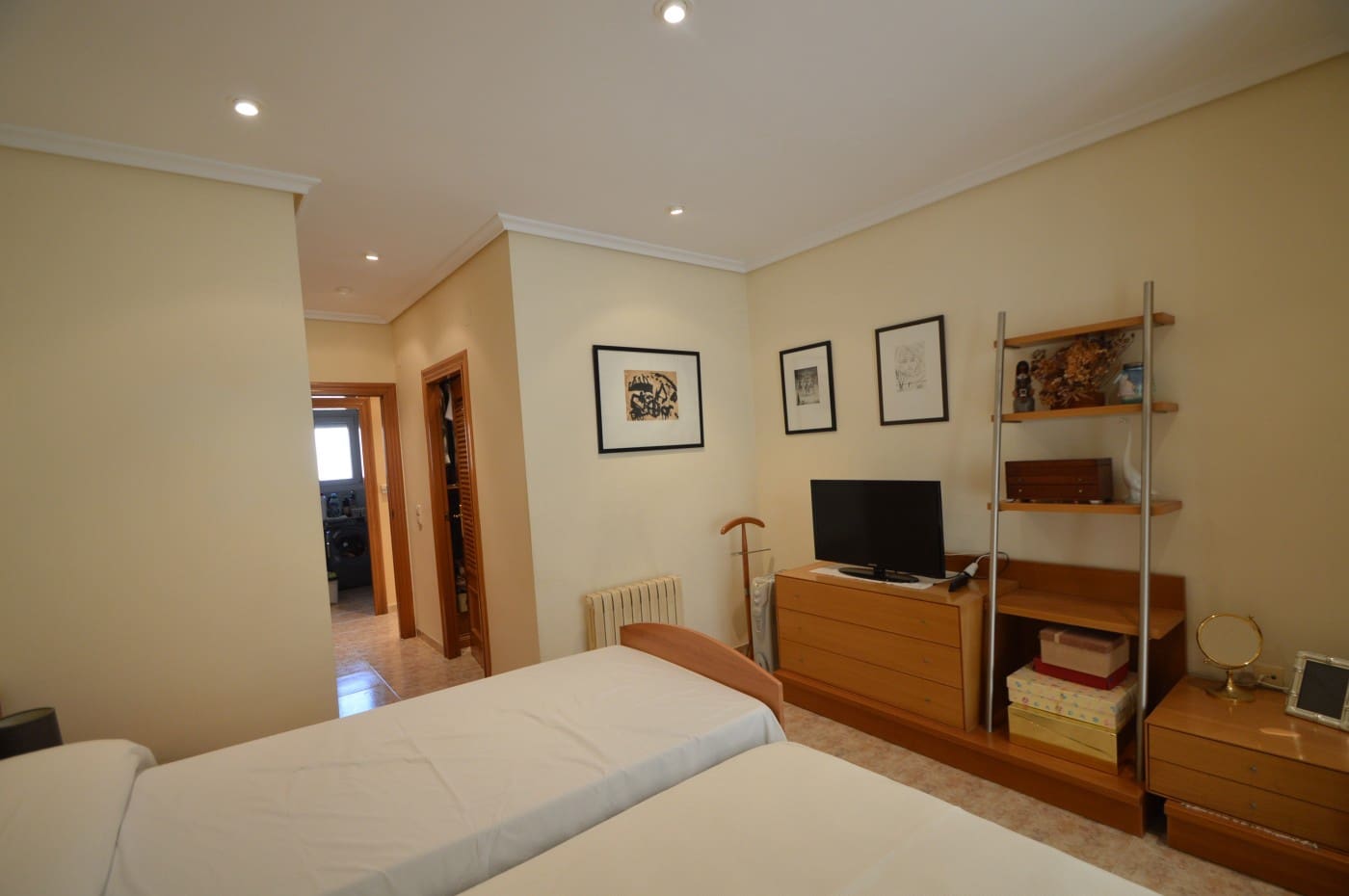 Chalet de 4 habitaciones en Vinaròs en venta con piscina garaje - 480.000 € (Ref: 9484977)