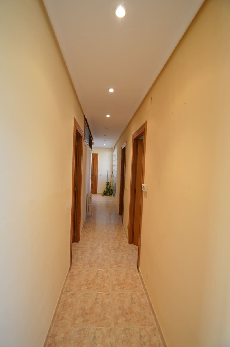 Chalet de 4 habitaciones en Vinaròs en venta con piscina garaje - 480.000 € (Ref: 9484977)