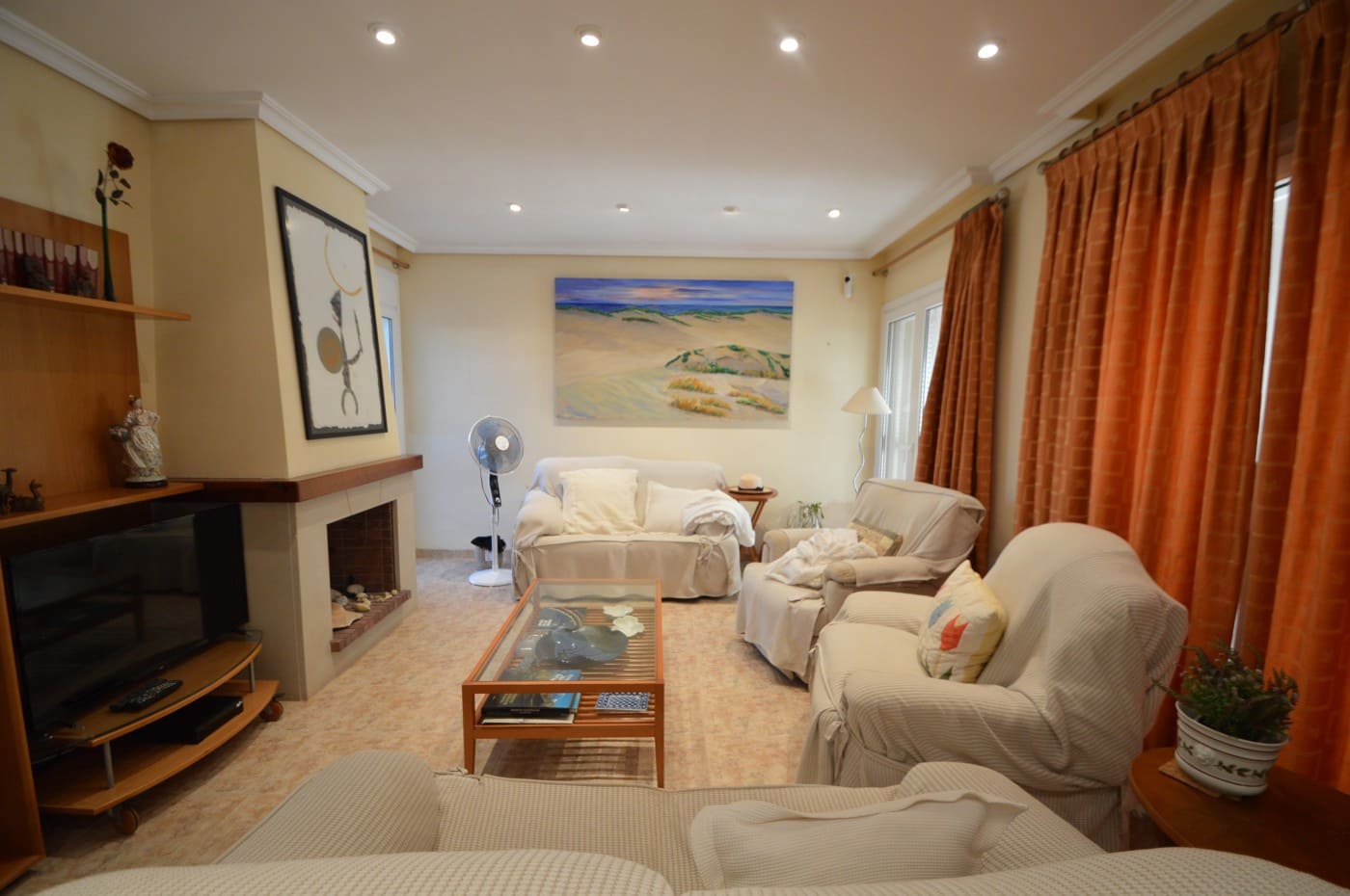 Chalet de 4 habitaciones en Vinaròs en venta con piscina garaje - 480.000 € (Ref: 9484977)