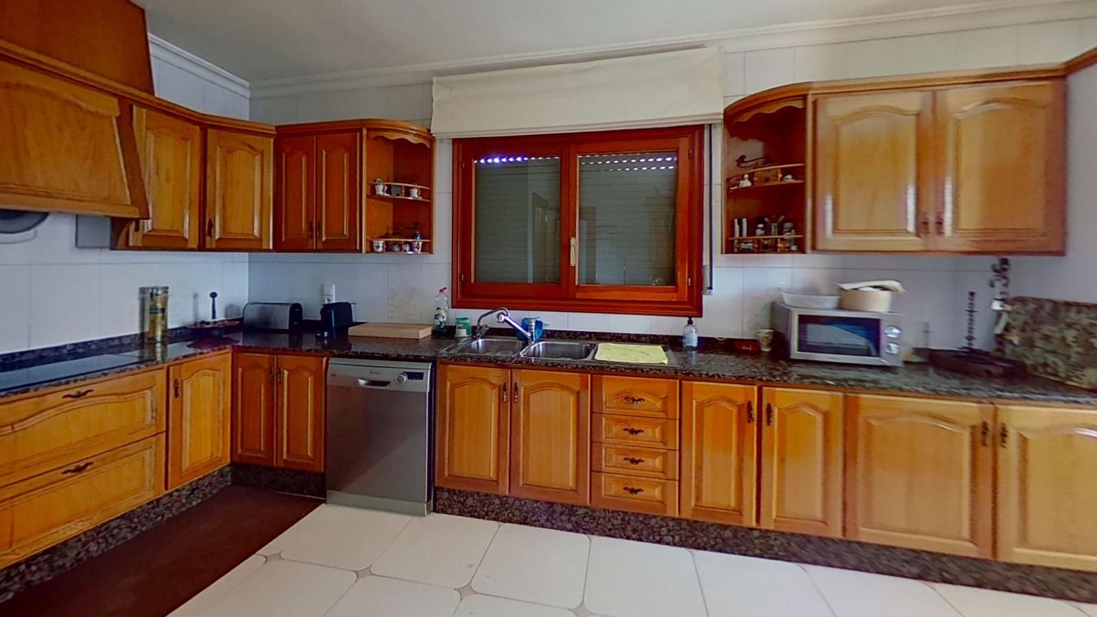 4 Zimmer Villa zu verkaufen in Vinaros mit Garage - 446.000 € (Ref: 9491876)