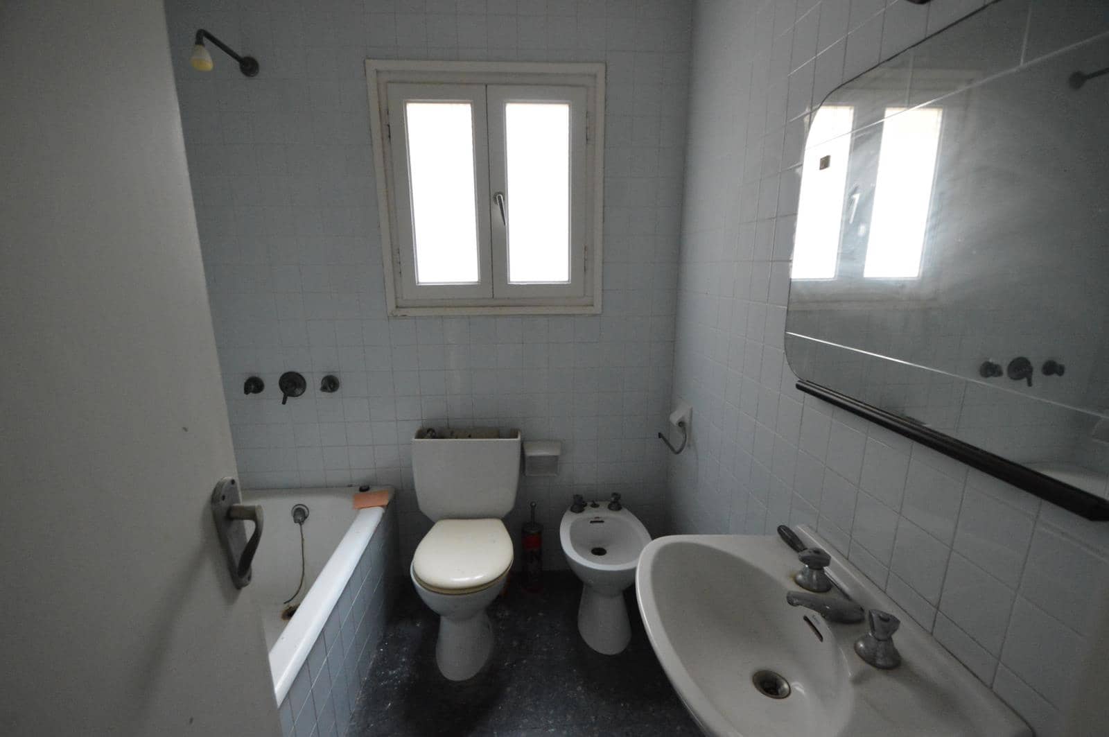 3 bedroom Flat for sale in Vinaros - € 105,000 (Ref: 9496572)