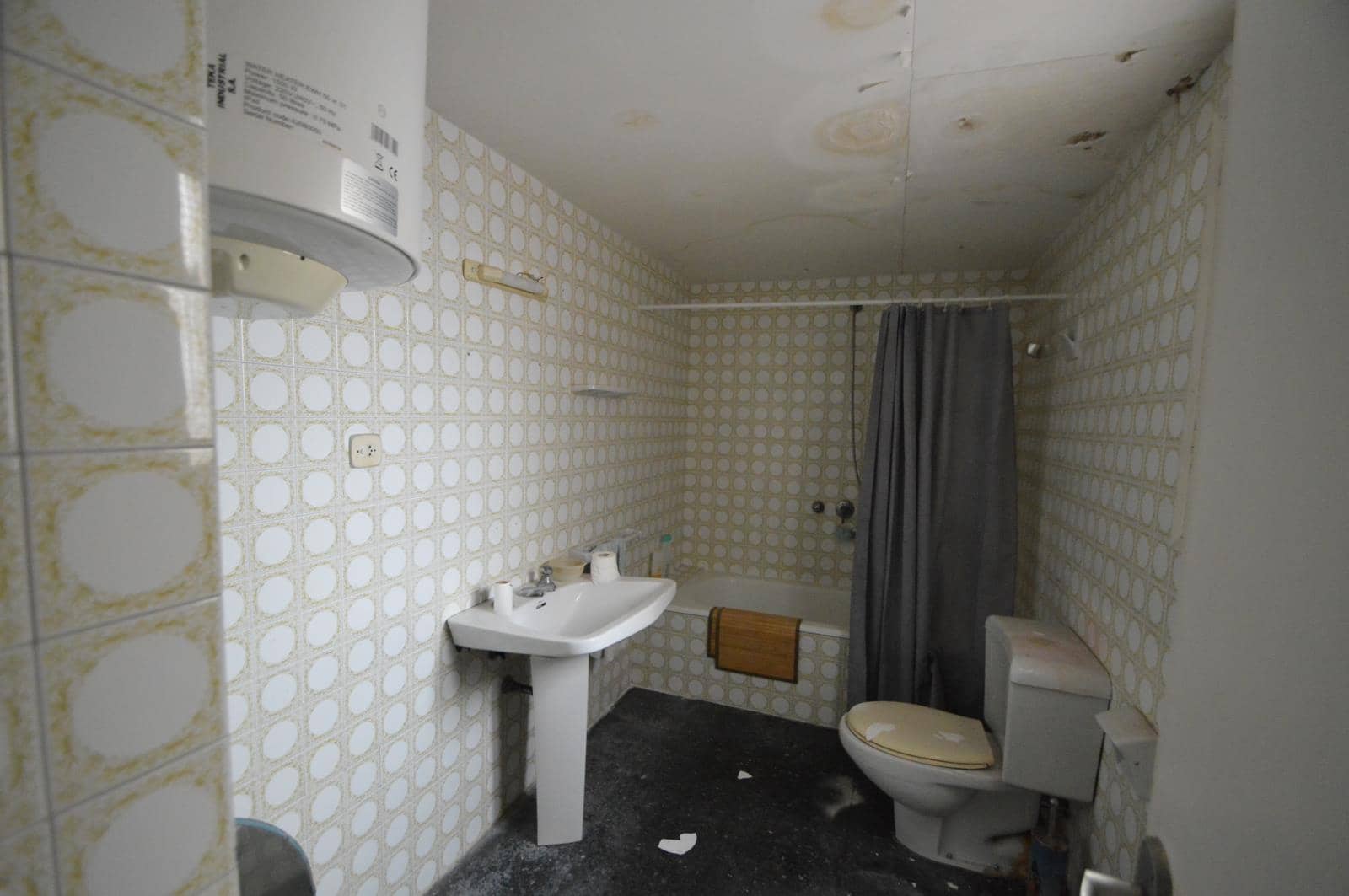 3 bedroom Flat for sale in Vinaros - € 105,000 (Ref: 9496572)