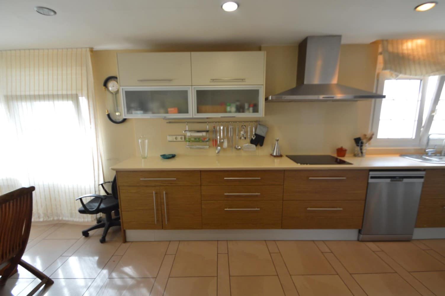 4 bedroom Villa for sale in Vinaros with pool - € 530,000 (Ref: 9563728)