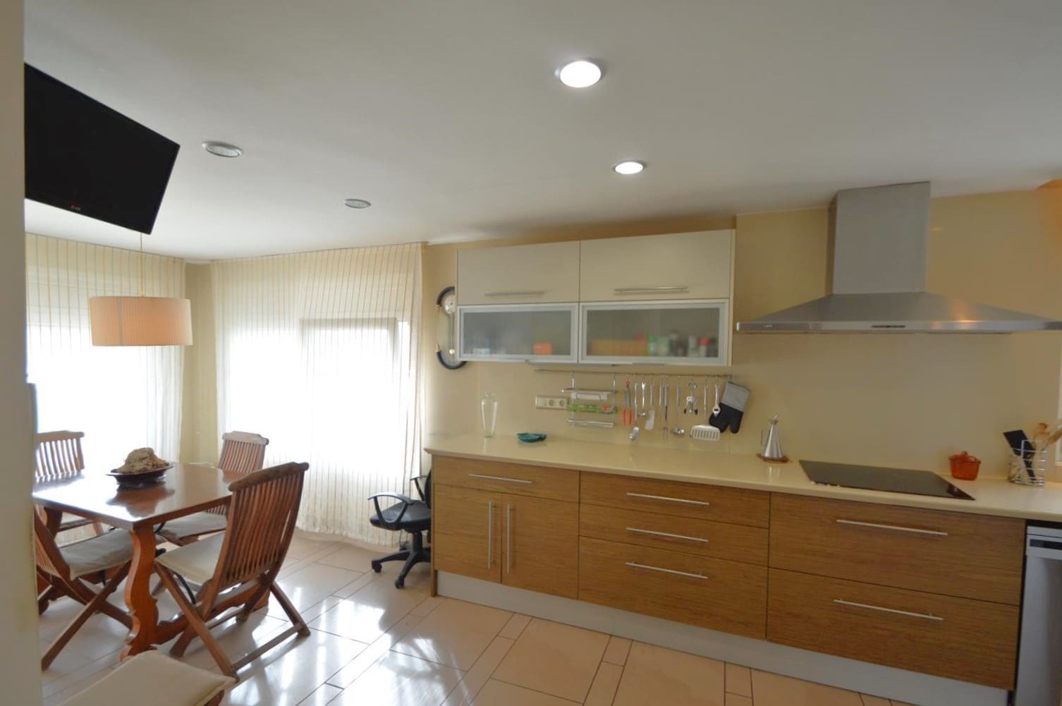 4 bedroom Villa for sale in Vinaros with pool - € 530,000 (Ref: 9563728)