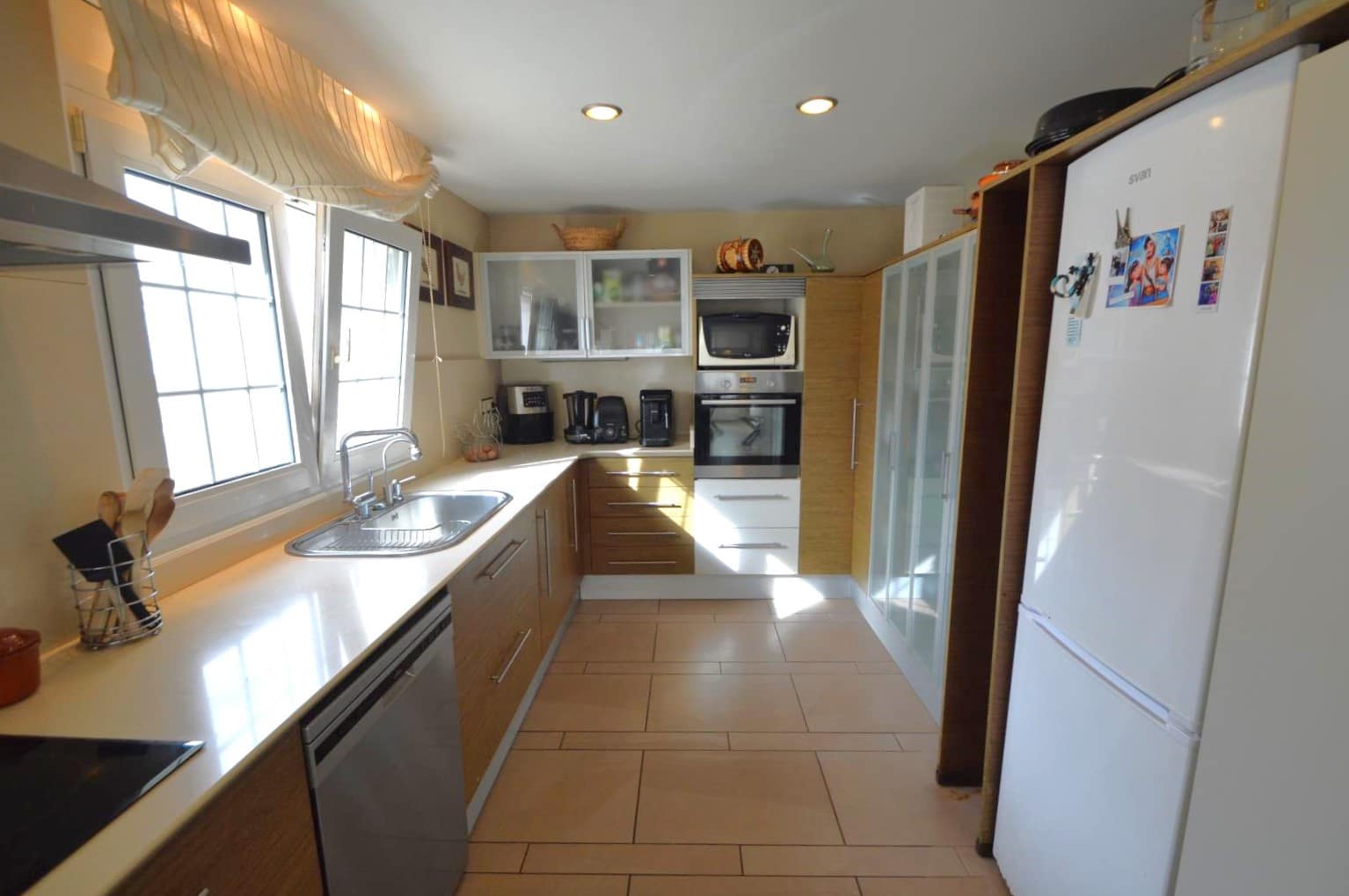 4 bedroom Villa for sale in Vinaros with pool - € 530,000 (Ref: 9563728)