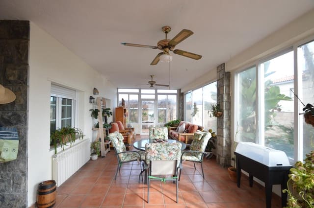 4 makuuhuone Huvila myytävänä paikassa Vinaròs mukana uima-altaan - 530 000 € (Ref: 9563728)