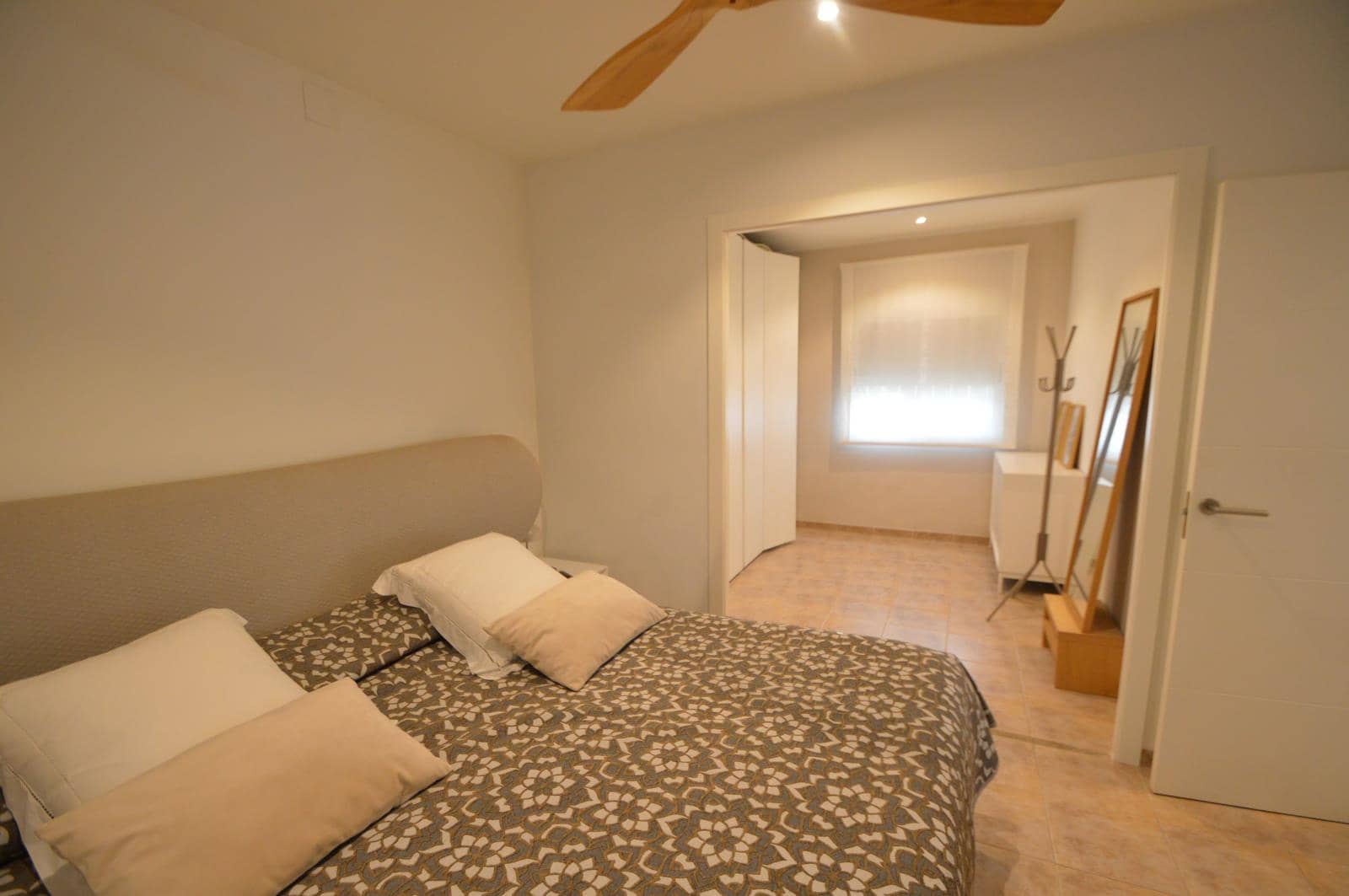 4 makuuhuone Huvila myytävänä paikassa Vinaros mukana 
autotalli - 360 000 € (Ref: 9566730)