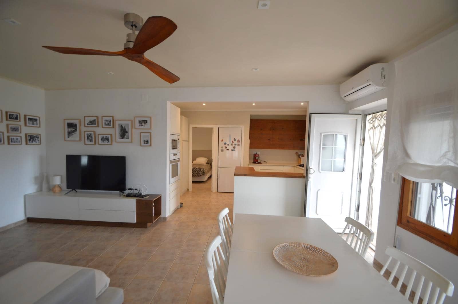 4 makuuhuone Huvila myytävänä paikassa Vinaros mukana 
autotalli - 360 000 € (Ref: 9566730)