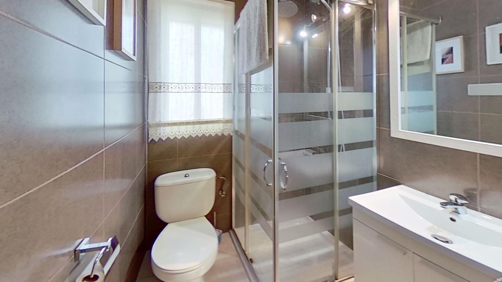 4 makuuhuone Huvila myytävänä paikassa Vinaros mukana 
autotalli - 360 000 € (Ref: 9566730)