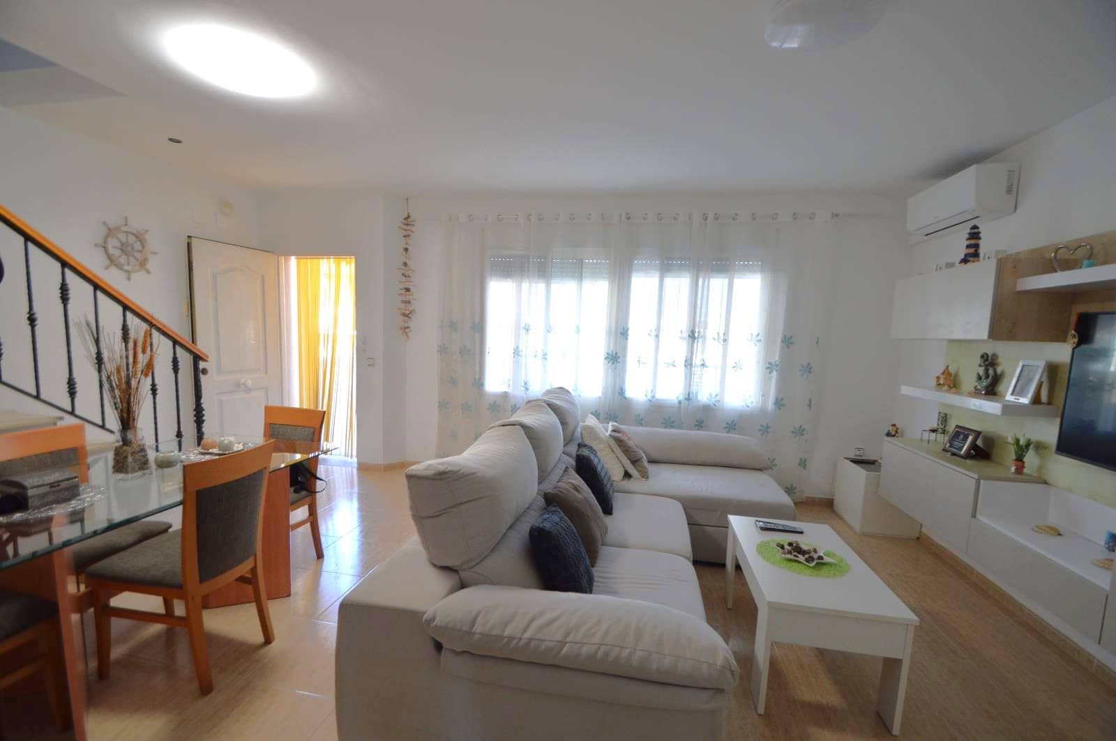 4 sypialnia Willa na sprzedaż w Calig z garażem - 195 000 € (Ref: 9599901)